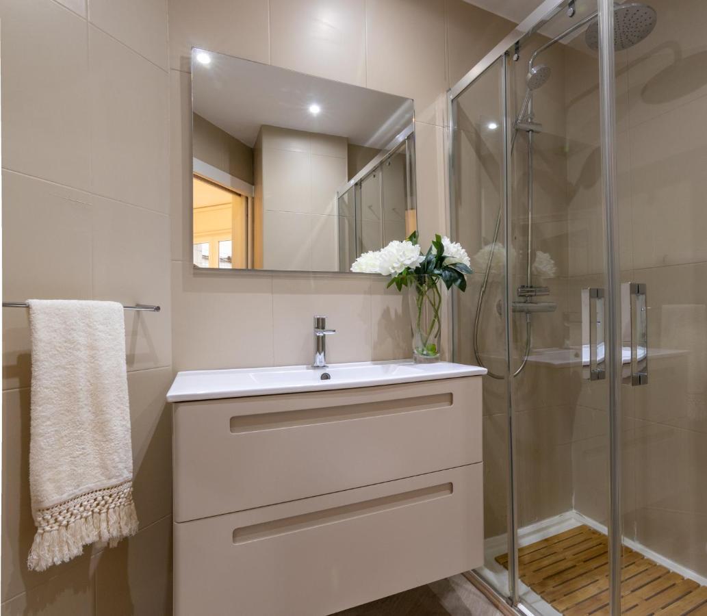 Bilbao Plaza Campuzano De Bilbao Suites, Elegante Y Centrico Dış mekan fotoğraf